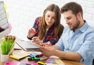 Mediengestalter/-in - Digital und Print - Umschulung (IHK)