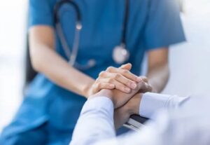 Deutsch für den Pflegeberuf-Branchenspezifika- Mittelstufe I (B1.1)